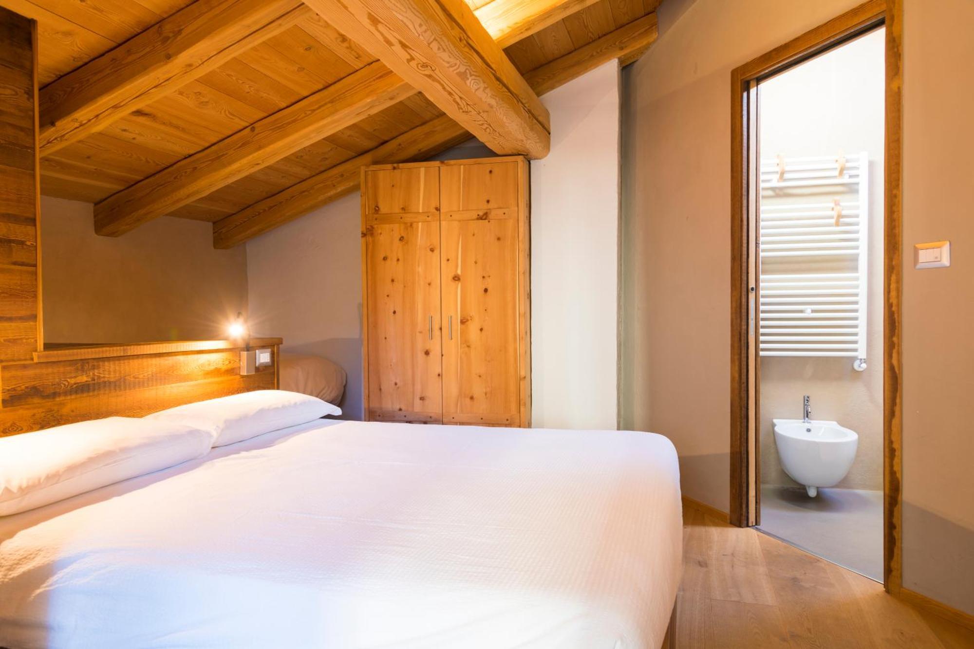 La Placette - Albergo Diffuso E Trattoria Usseaux Buitenkant foto
