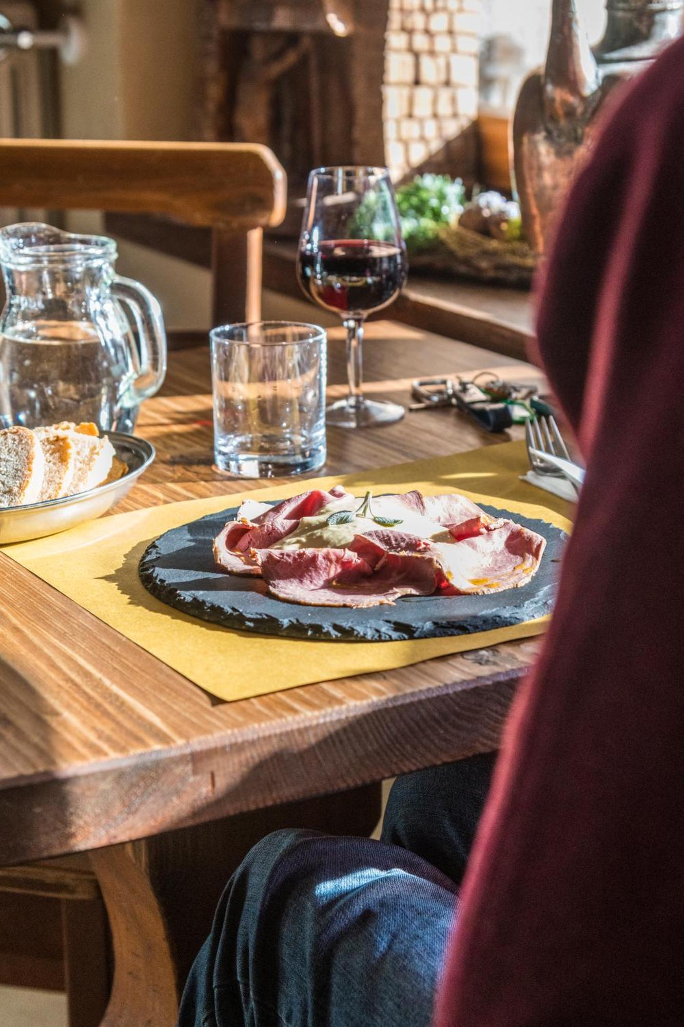 La Placette - Albergo Diffuso E Trattoria Usseaux Buitenkant foto