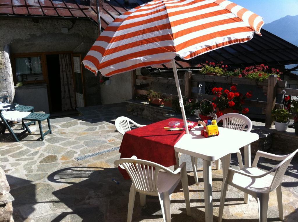 La Placette - Albergo Diffuso E Trattoria Usseaux Kamer foto