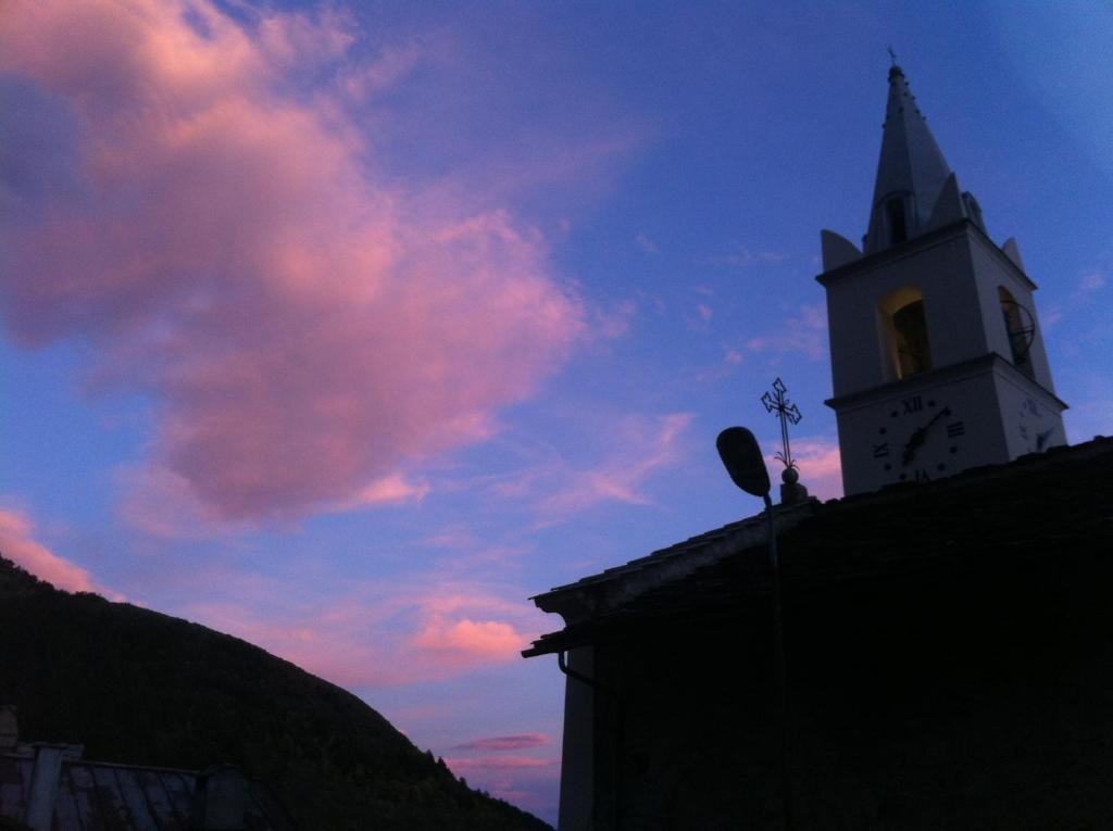 La Placette - Albergo Diffuso E Trattoria Usseaux Kamer foto