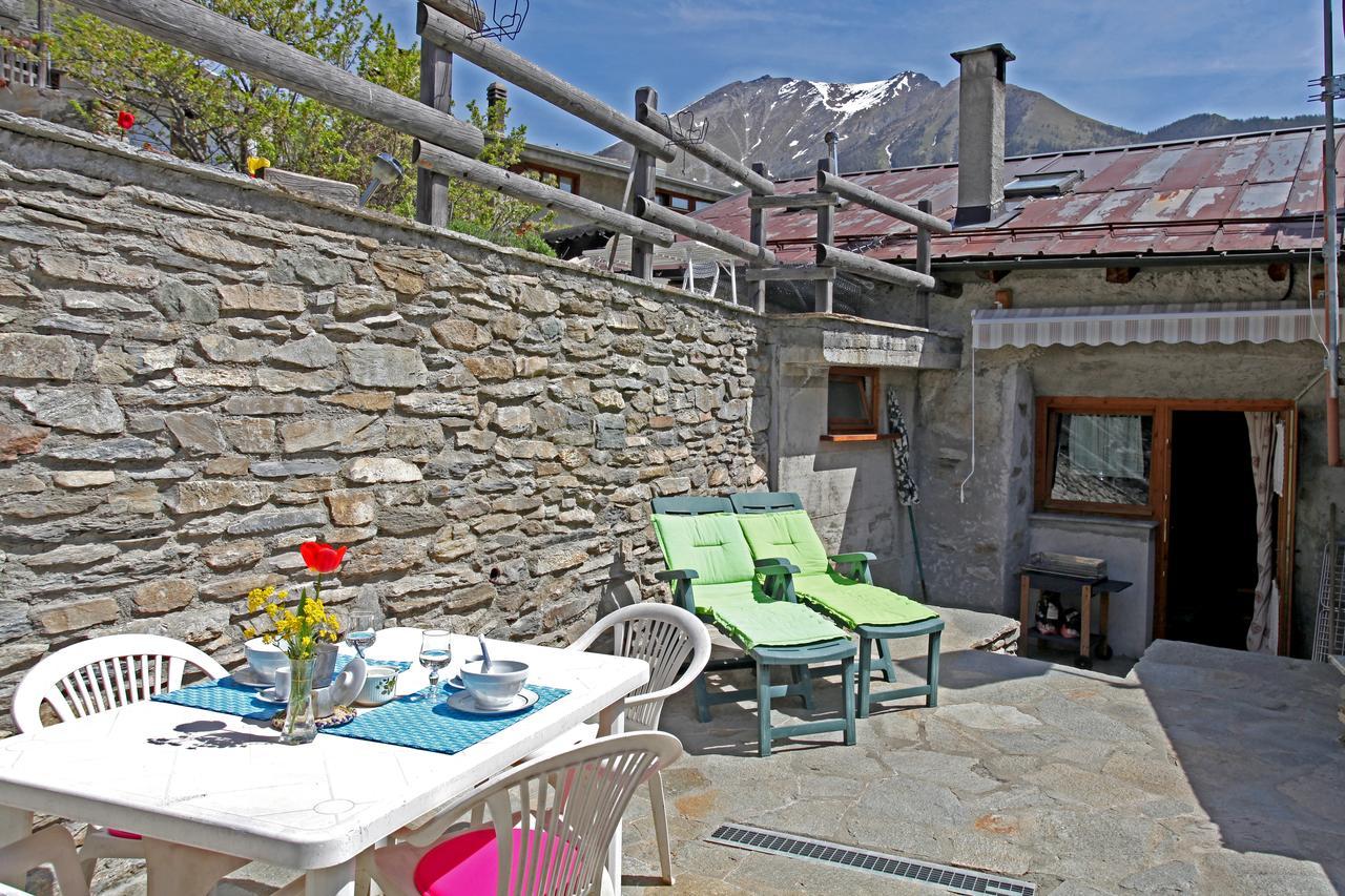 La Placette - Albergo Diffuso E Trattoria Usseaux Buitenkant foto