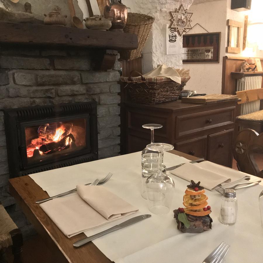 La Placette - Albergo Diffuso E Trattoria Usseaux Buitenkant foto